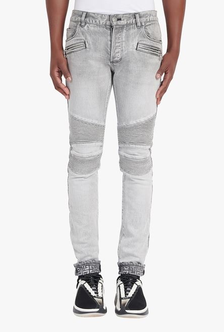 Slim cut faded and ridged light gray cotton jeans with Balmain monogram on hem - 5