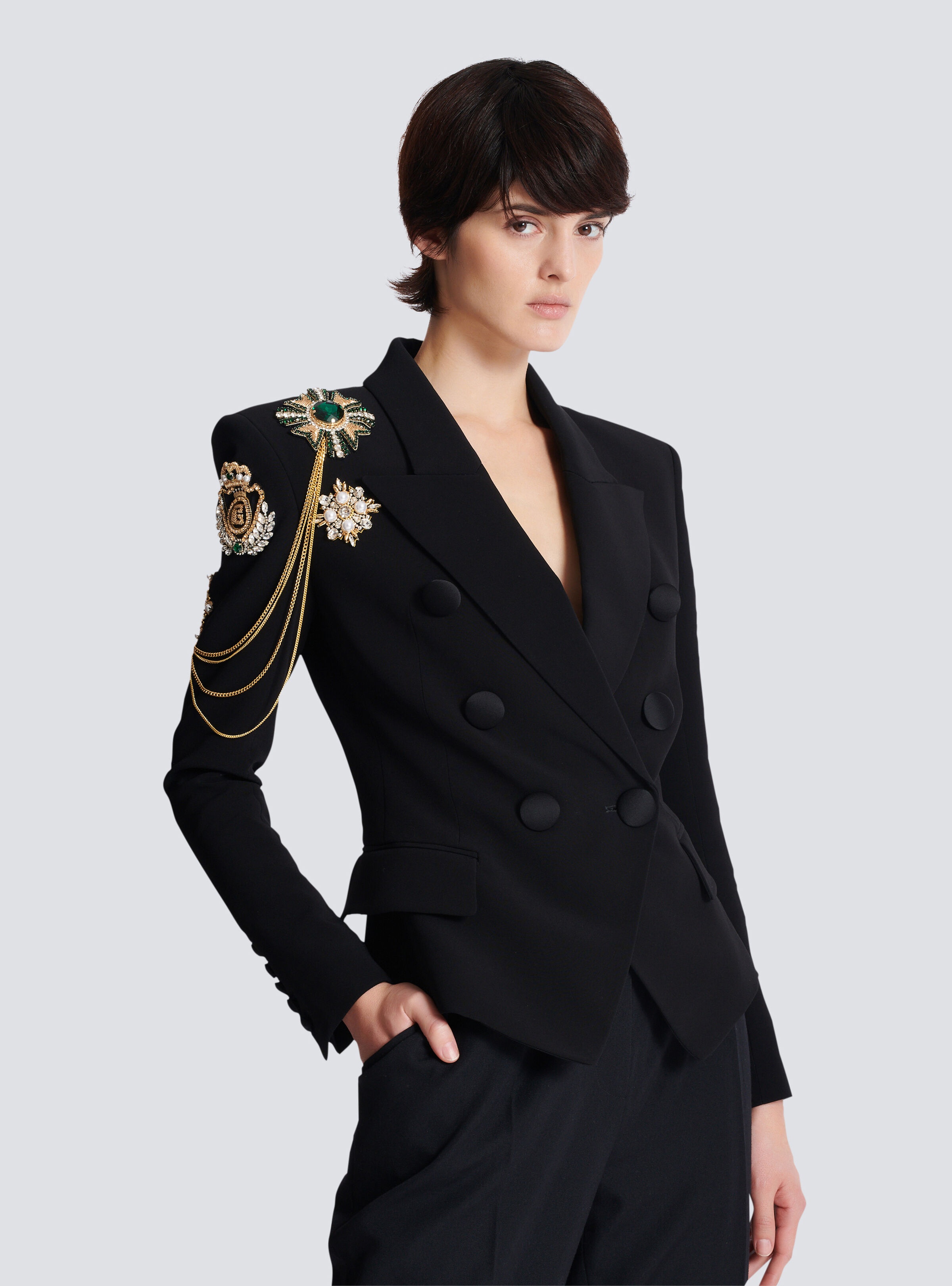 Crepe 6-button jacket with embroidered patches - 6