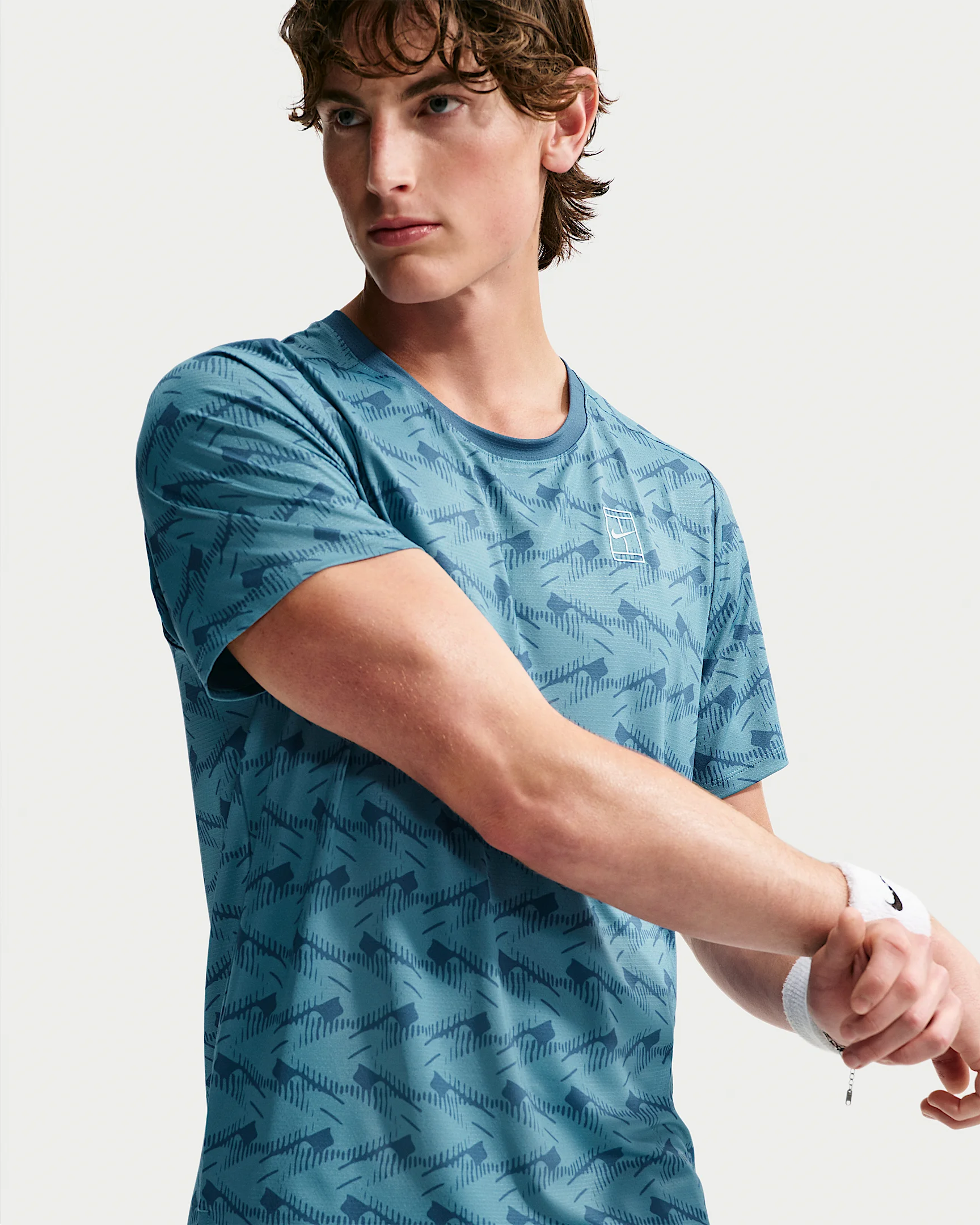 NikeCourt Advantage Men's Dri-FIT Tennis Top - 1