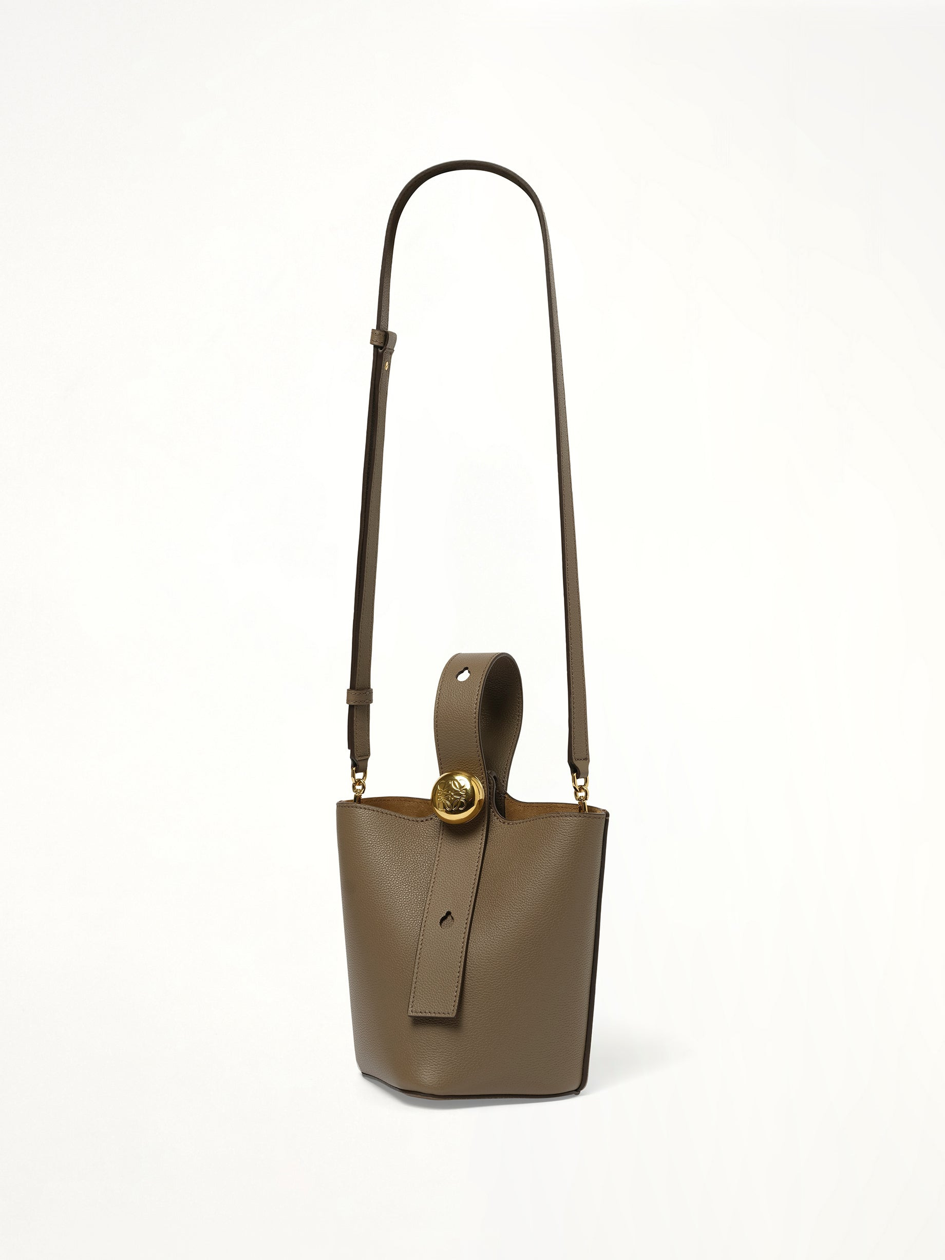Pebble Bucket Mini in Taupe - 7