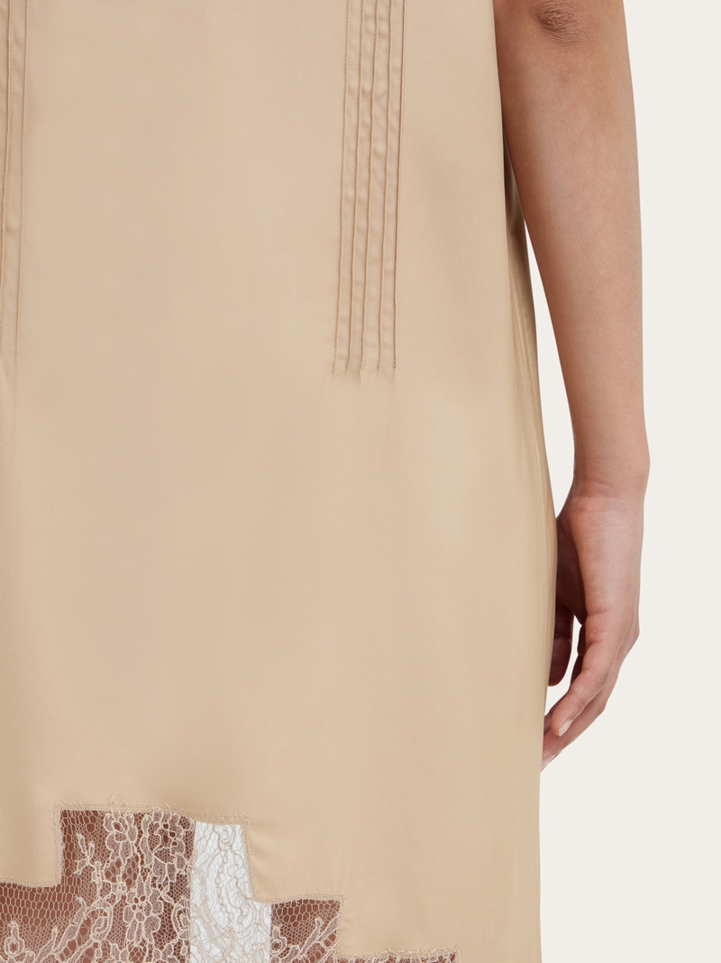 Dress with lace inserts 5