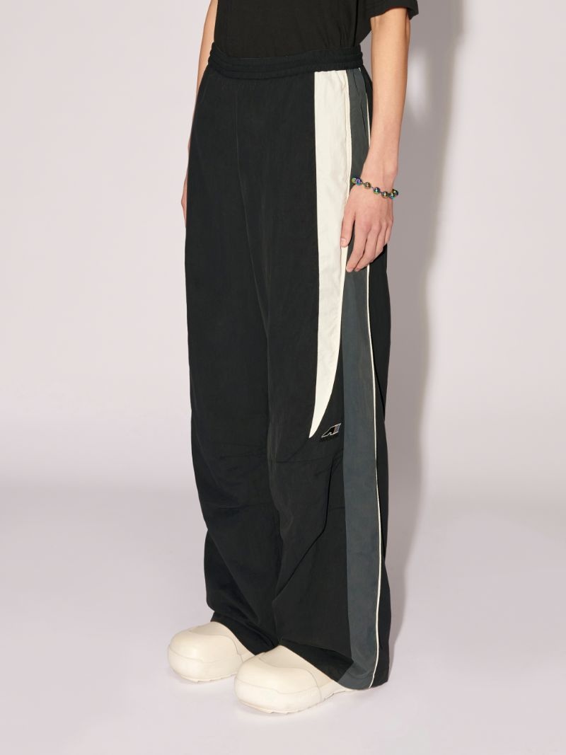 Wide Nylon Pants - 8