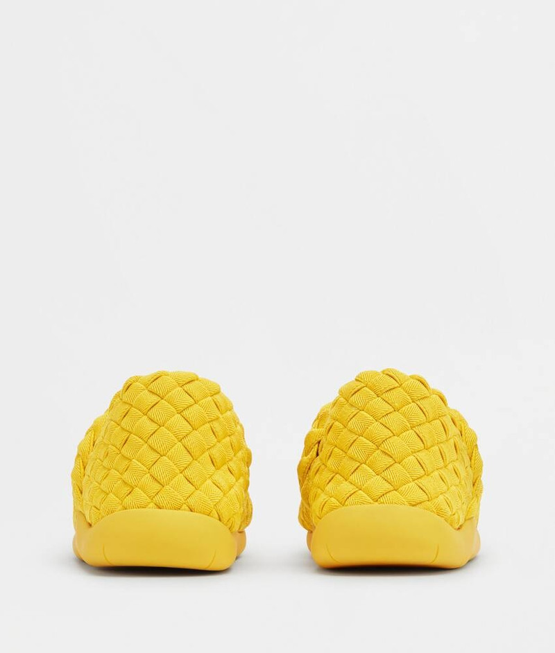 Bottega Veneta plat outlook