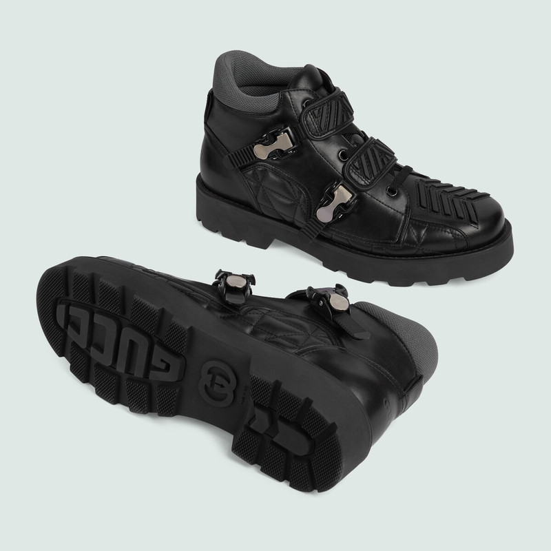 Men's boot with buckle 6