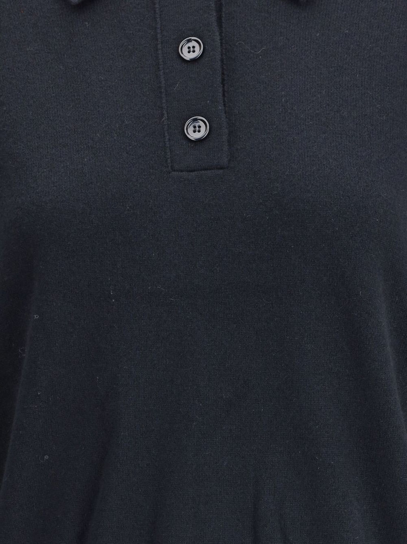 button-fastening polo top 3
