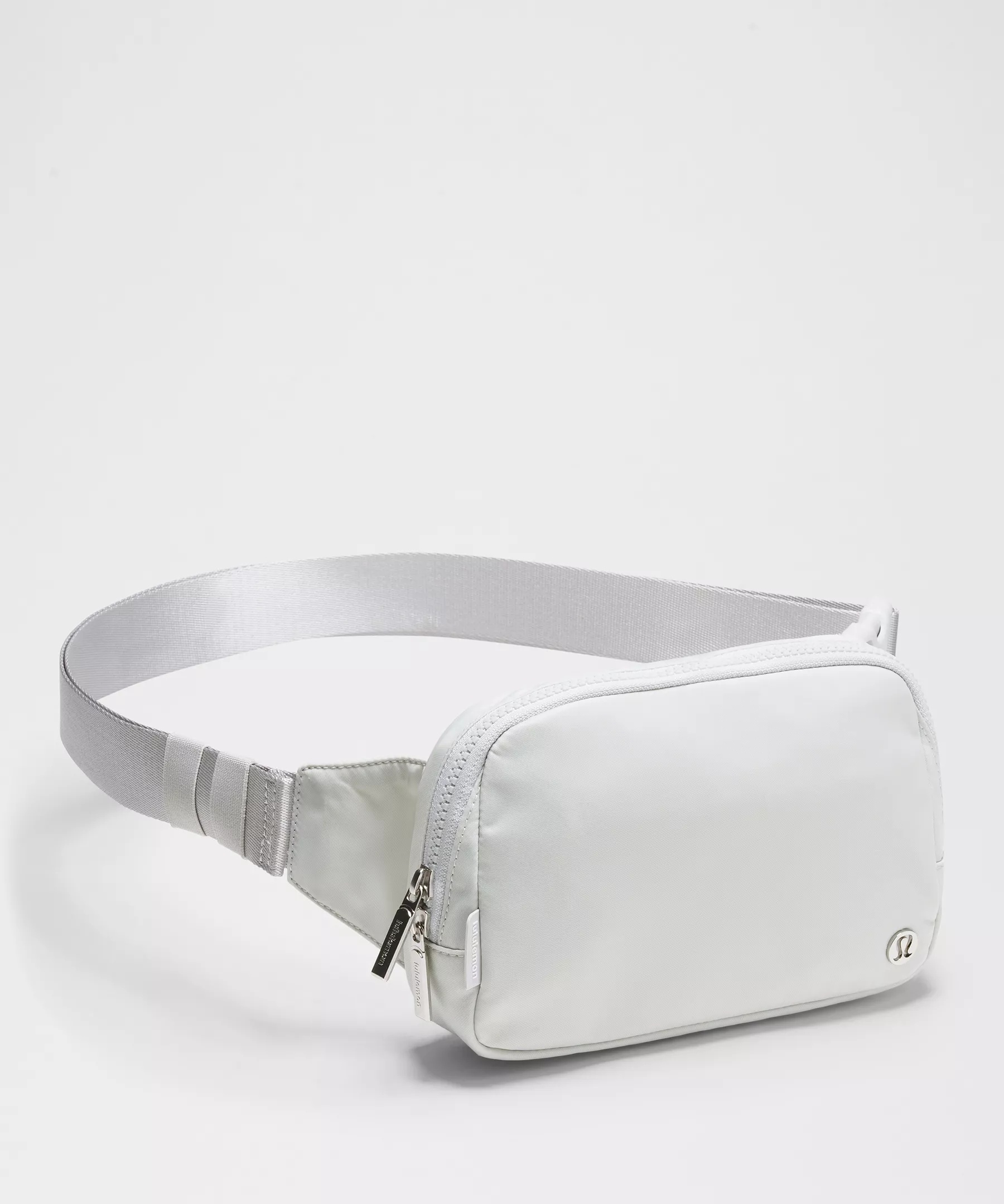 Everywhere Belt Bag Large with Long Strap 2L - 4