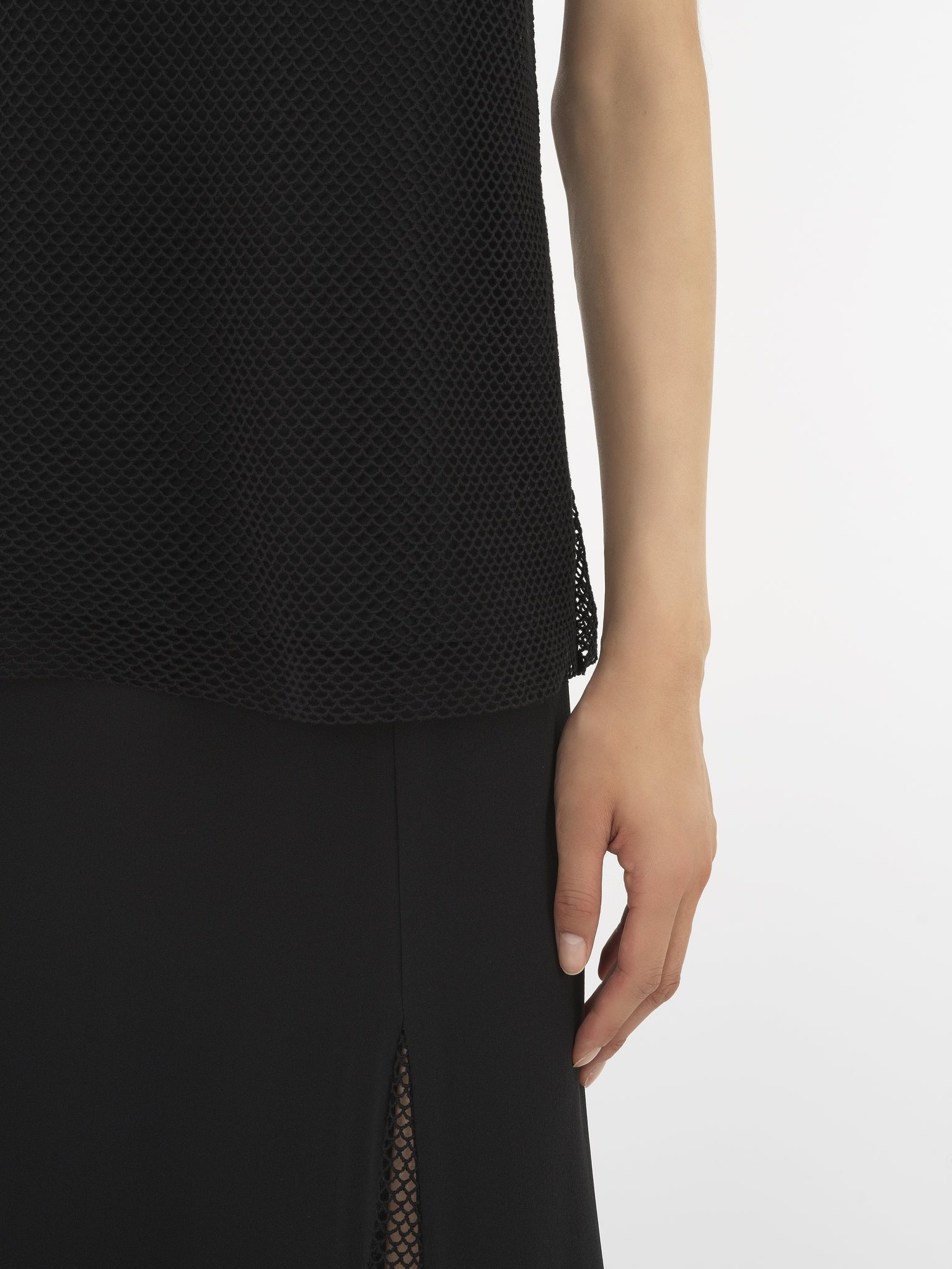 SLEEVELESS TOP - 7