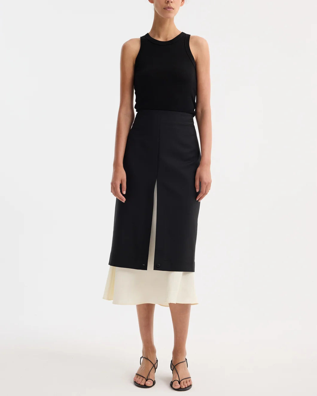 CONTRAST UPSIDE-DOWN SKIRT  | BLACK - 2