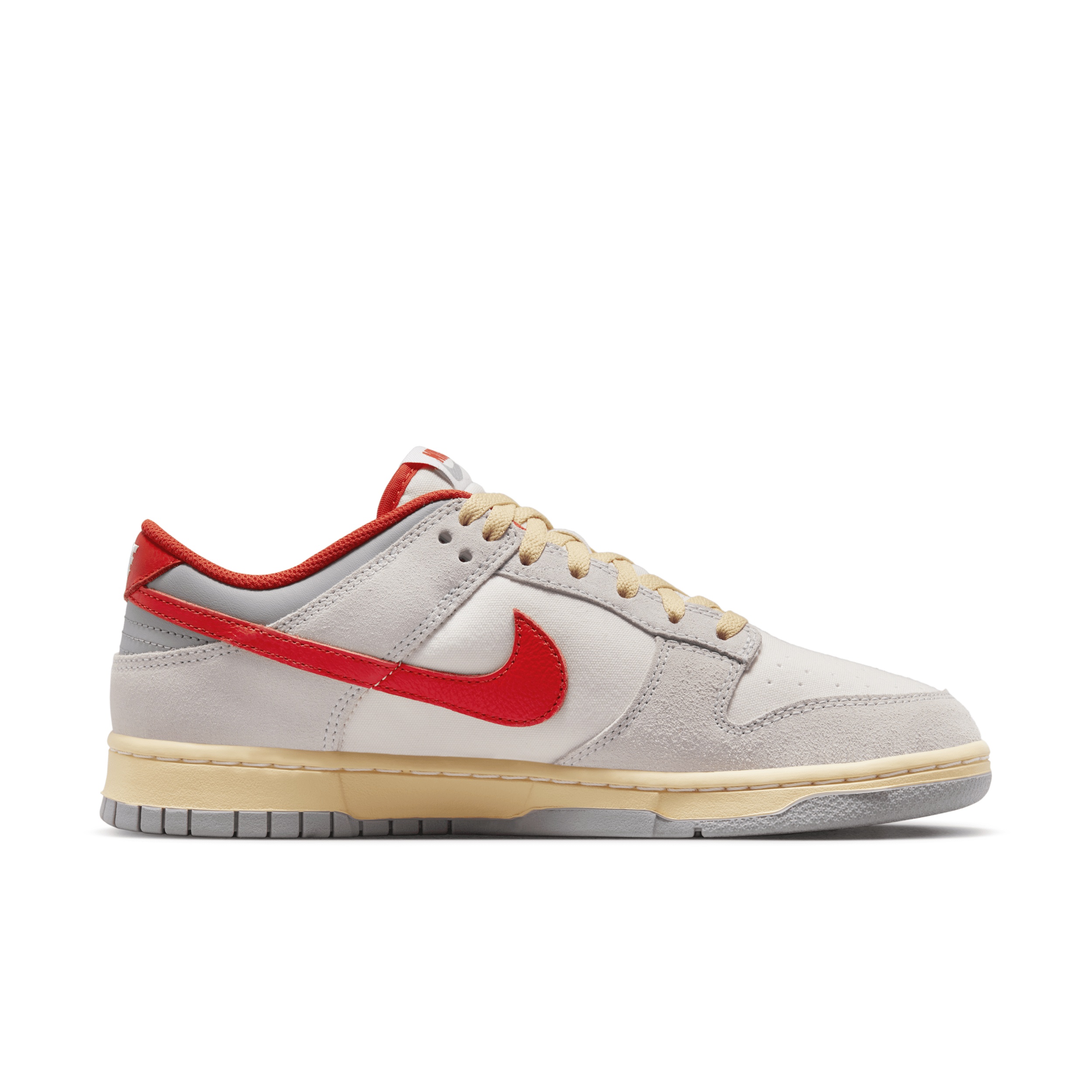 Nike Men's Dunk Low Shoes - 3