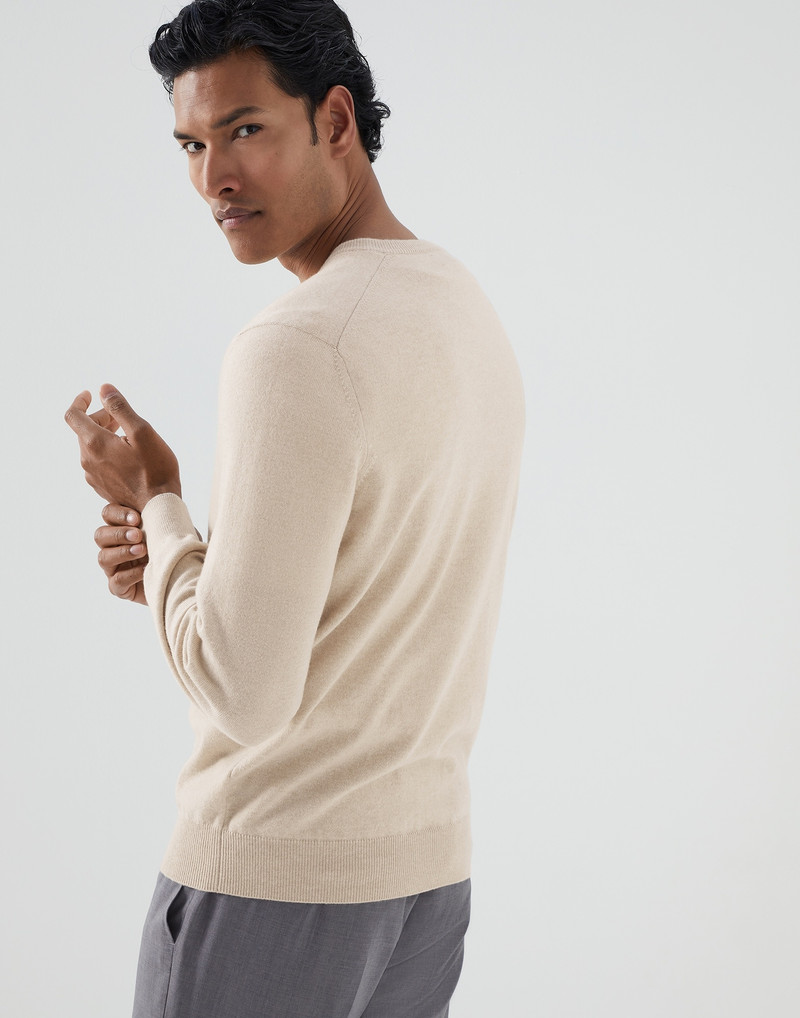 Brunello Cucinelli Cashmere sweater outlook