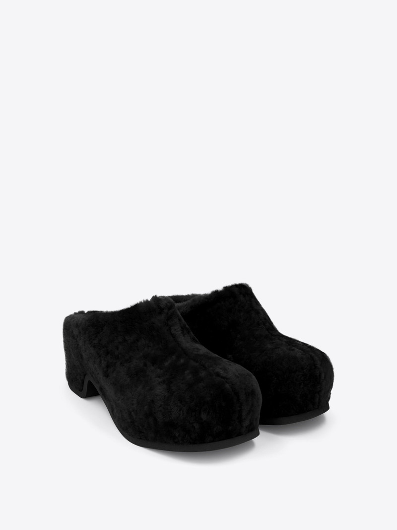 SHEARLING CLOGS 3