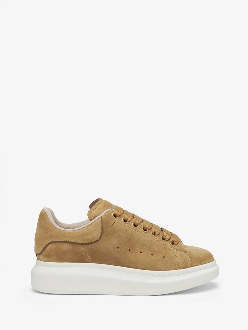 Oversized Sneaker 1