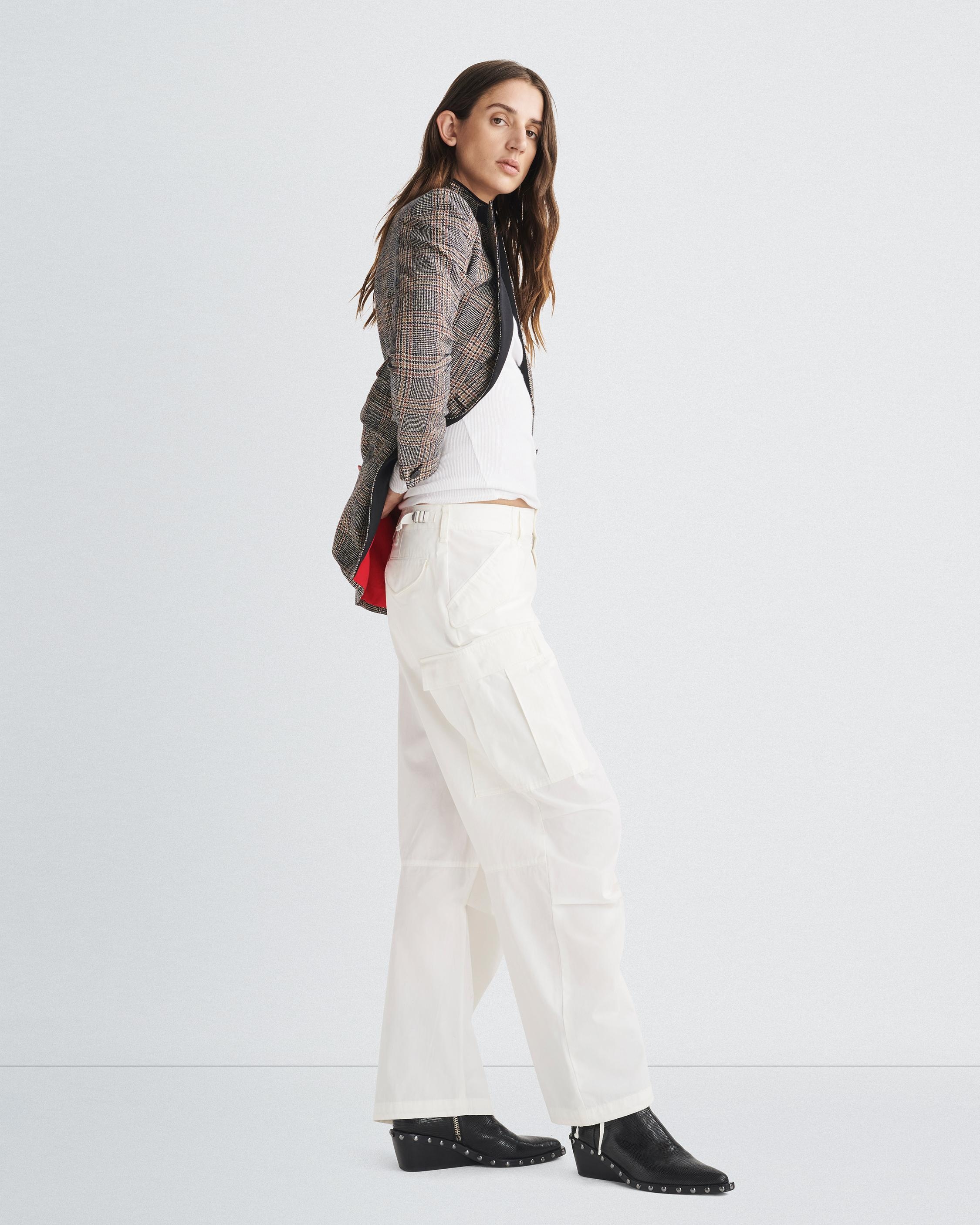 Porter Cotton Cargo Pant
Relaxed Fit Pant - 4