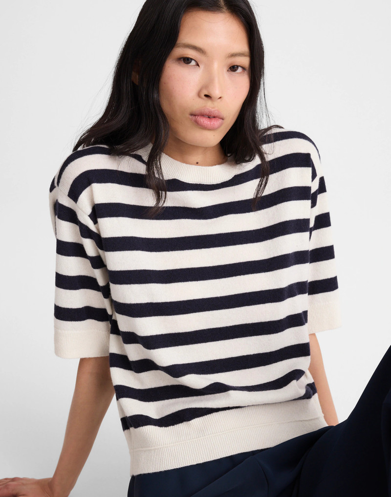 Relaxed Sweater Tee in 100% Cashmere 2