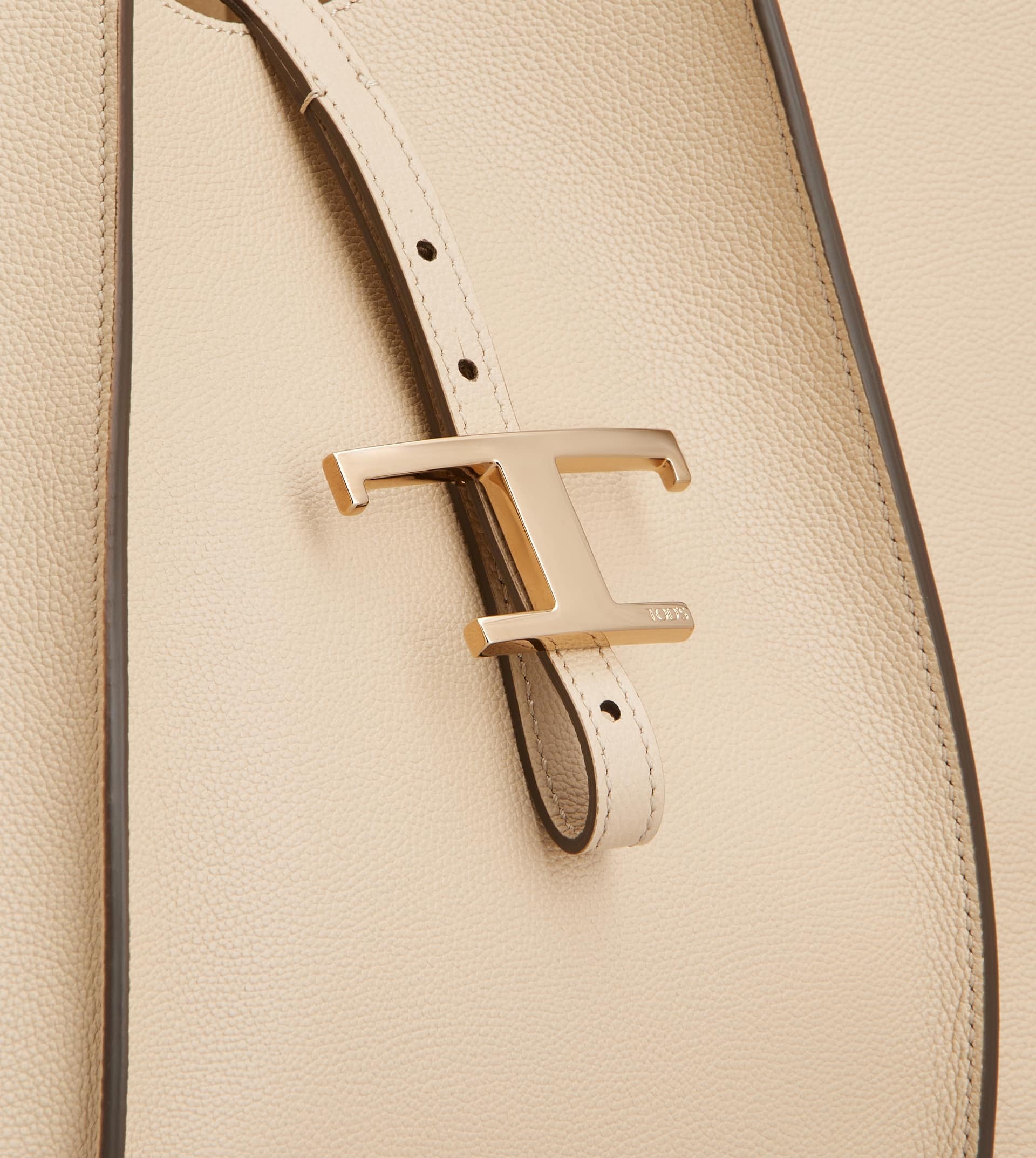 T TIMELESS SHOPPING BAG IN LEATHER MEDIUM - BEIGE - 5