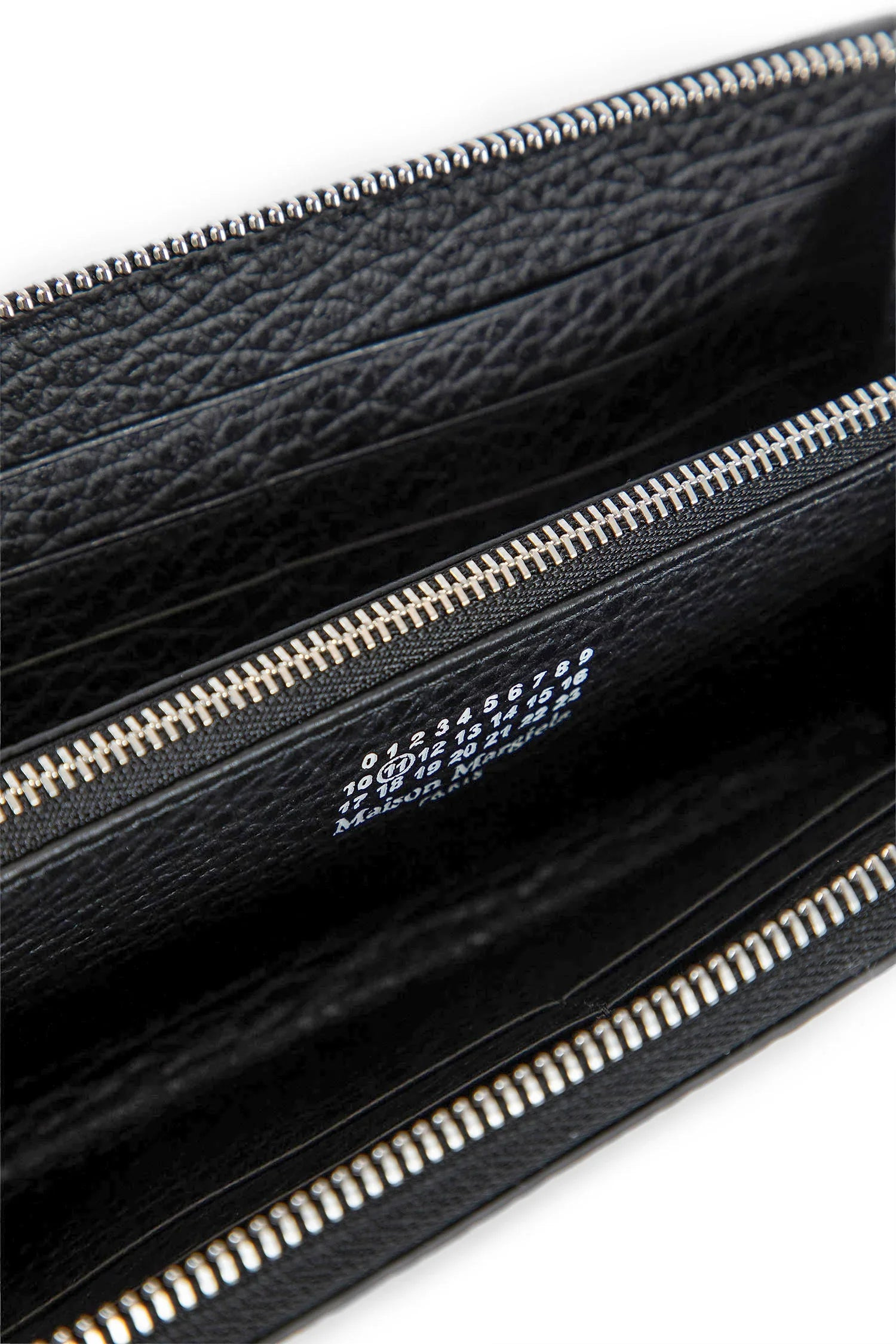 Four-Stitch-Zip-Around-Wallet - 4