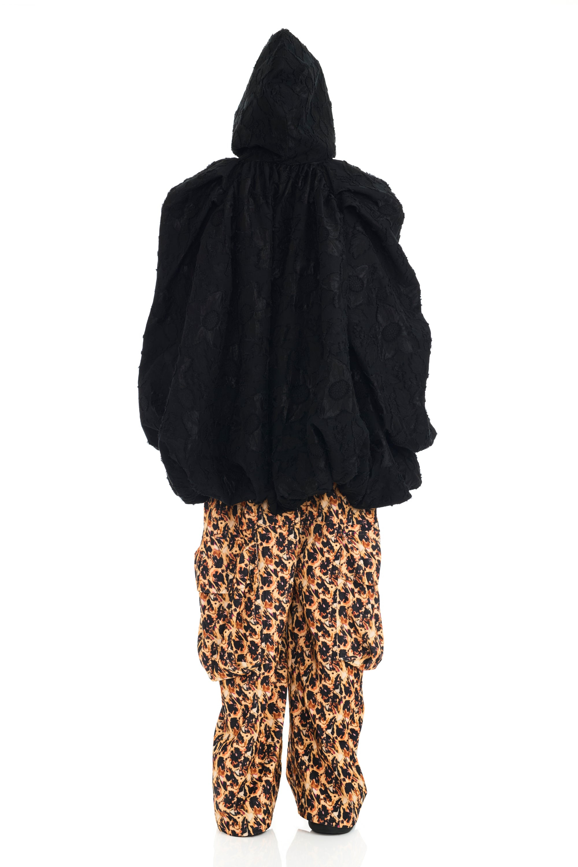BLACK JACQUARD PILLOW COAT - 5