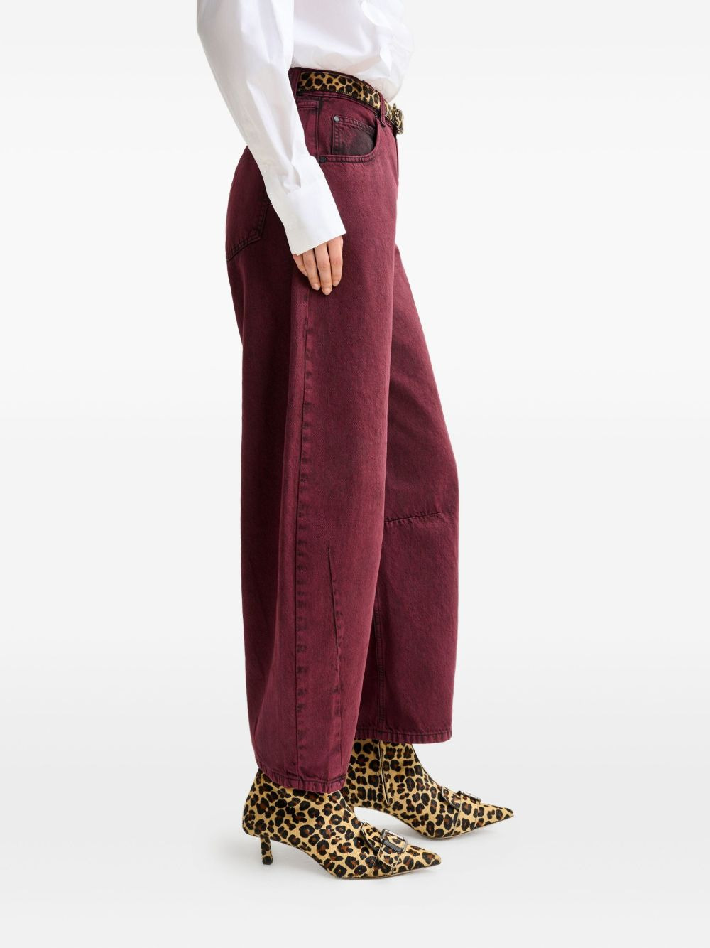 Impressive twisted-seam jeans - 4