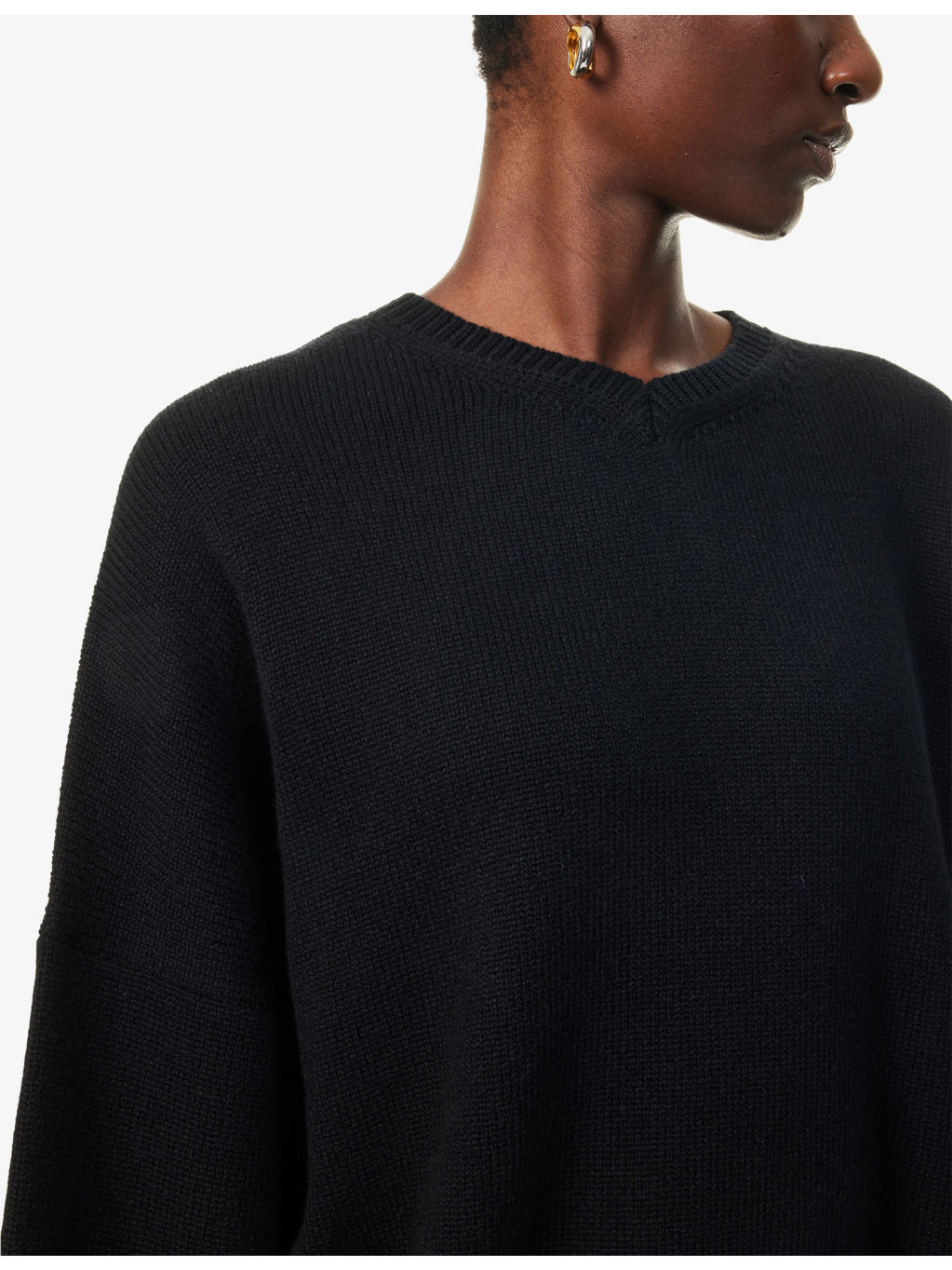 Wolfe V-Neck Cashmere Jumper - 5