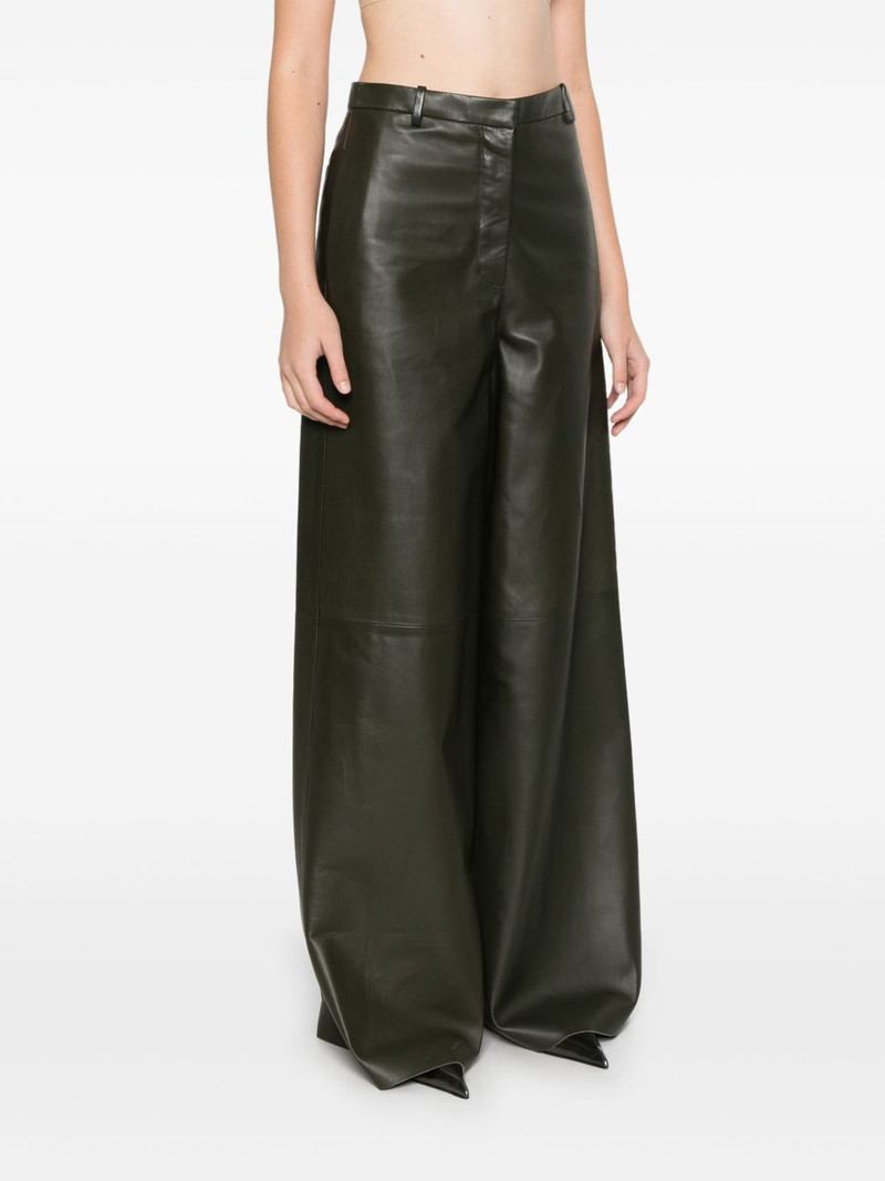 leather trousers 3