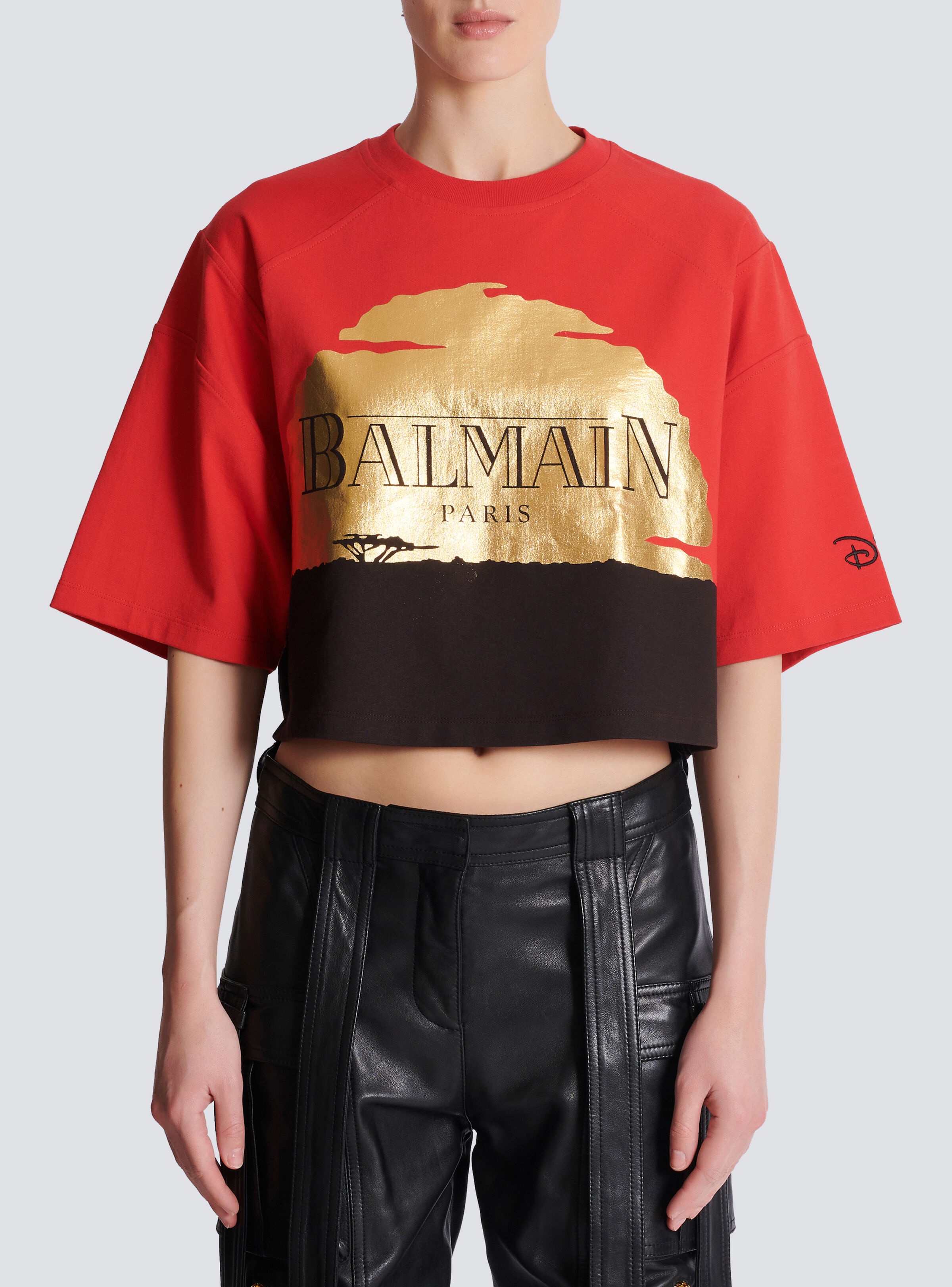 Disney x Balmain: The Lion King - Cropped T-shirt with Sunset print - 5