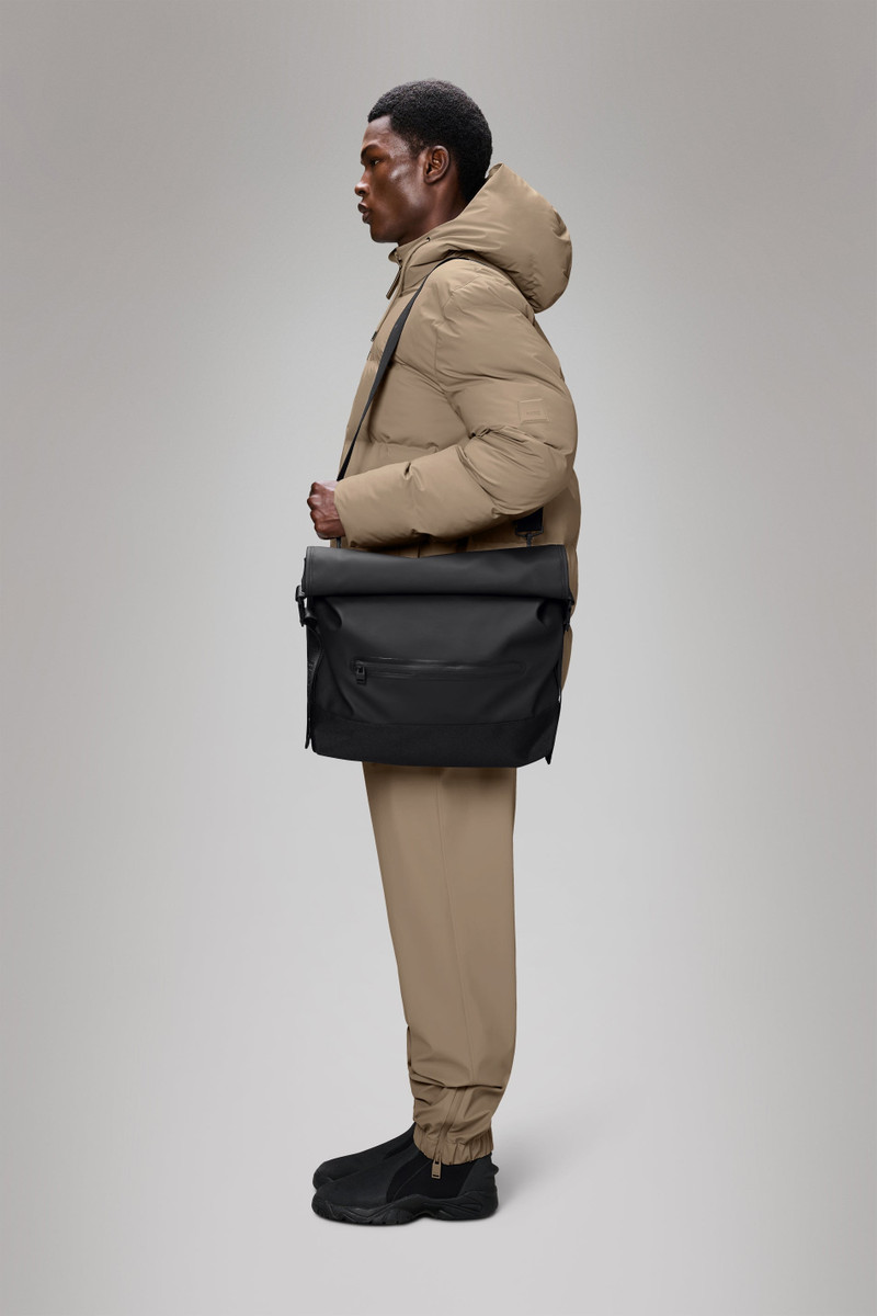 RAINS Trail Rolltop Messenger Bag outlook
