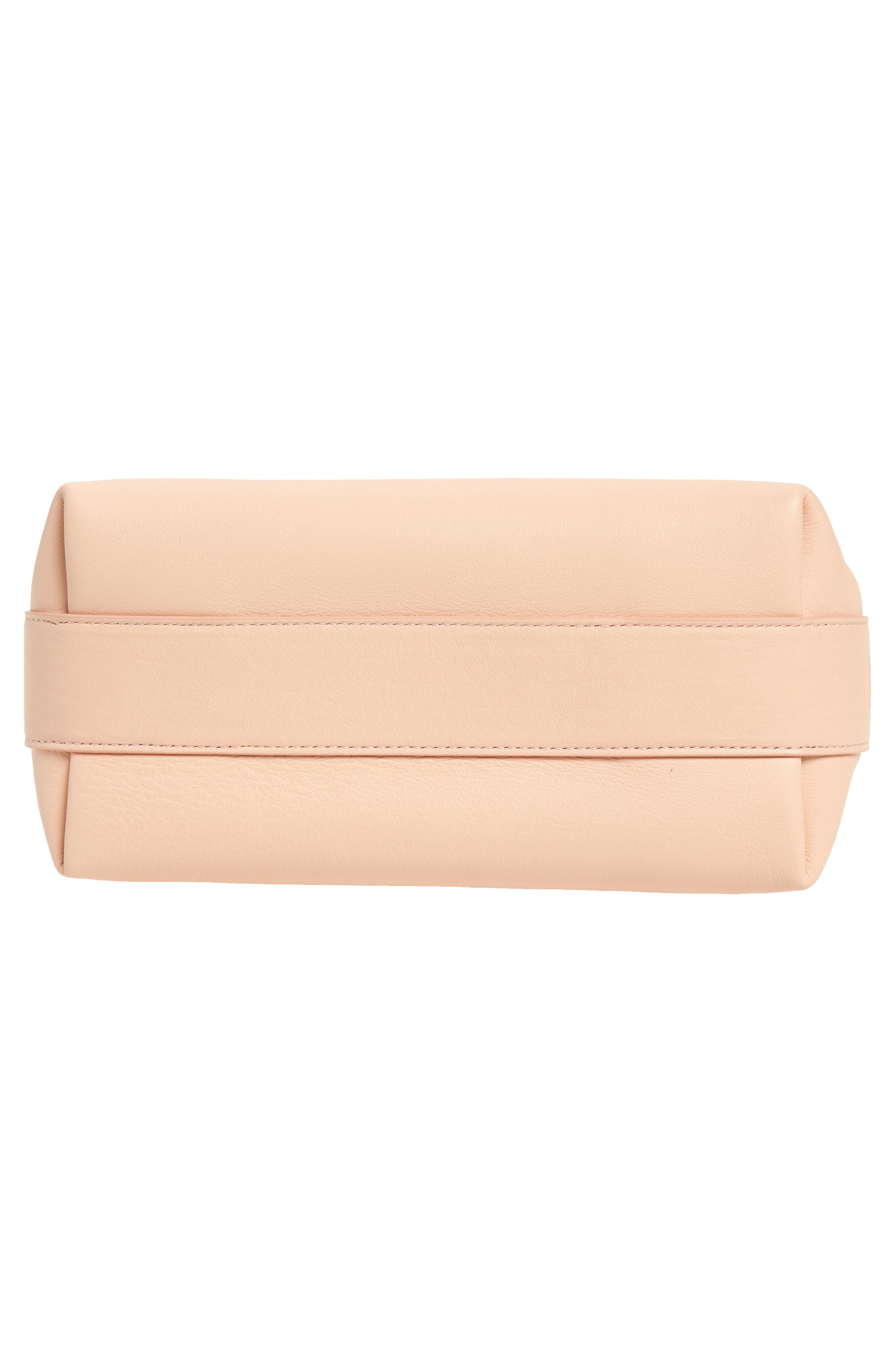 Hug Small Leather Pouch - 7