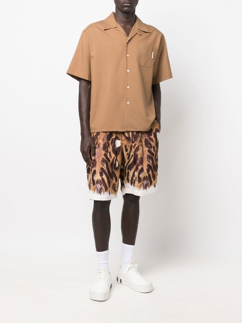 all-over leopard-print shorts - 2