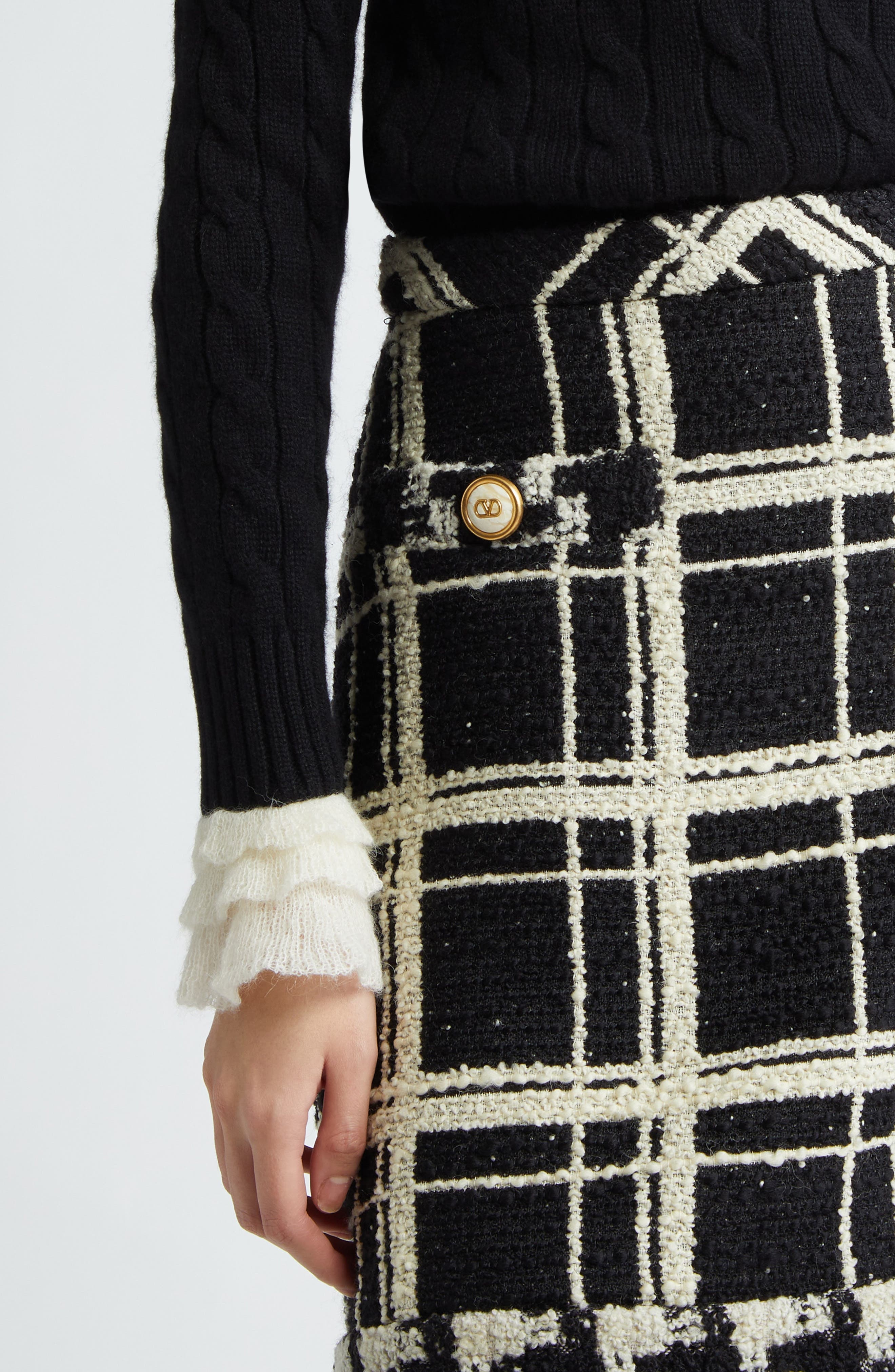 Valentino Garavani Ruffle Cuff Cable Cashmere Sweater in Ivory/Black at Nordstrom - 5
