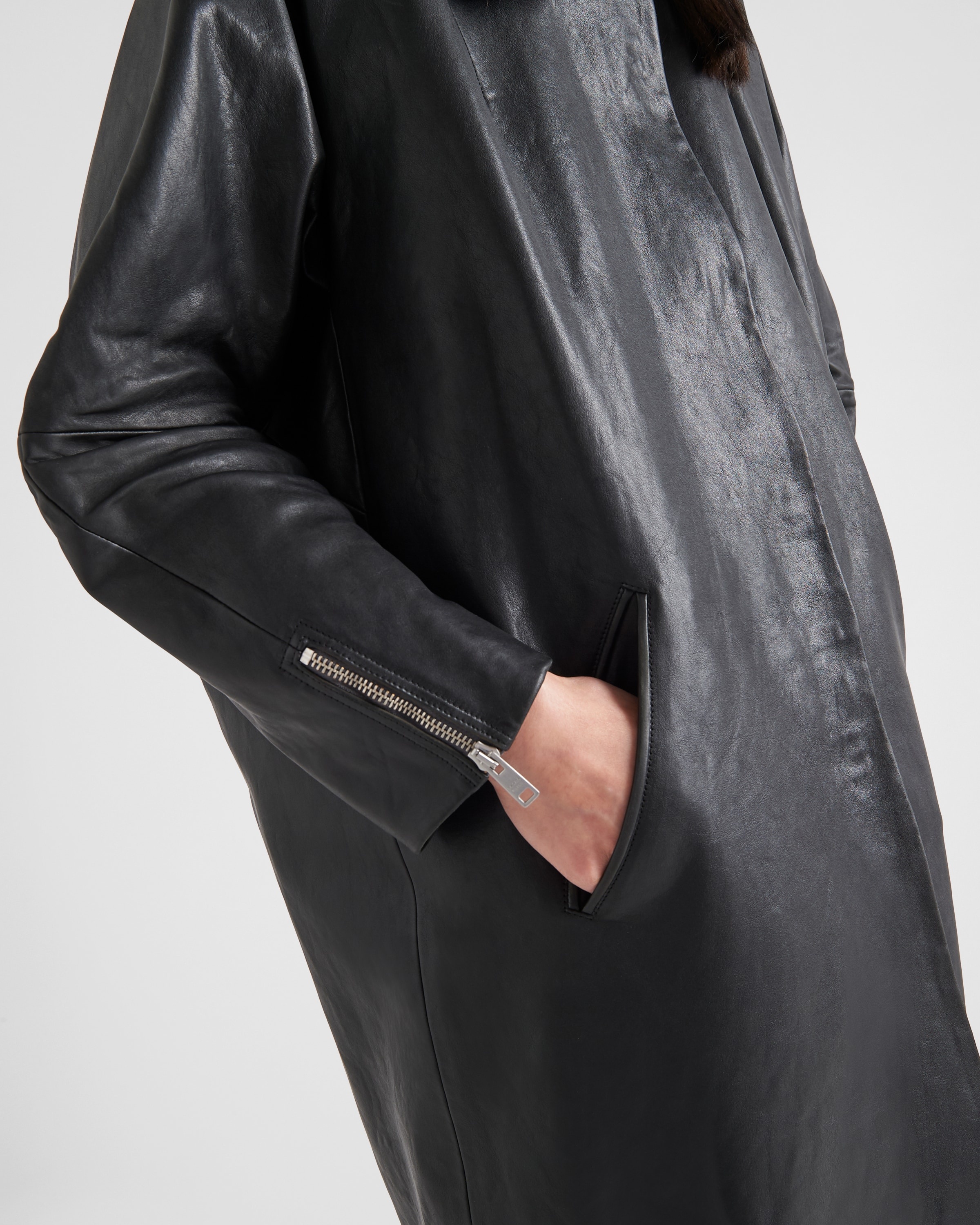 Leather coat - 4