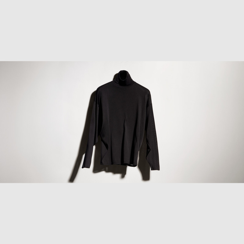 GUCCI Extra fine silk sweater outlook