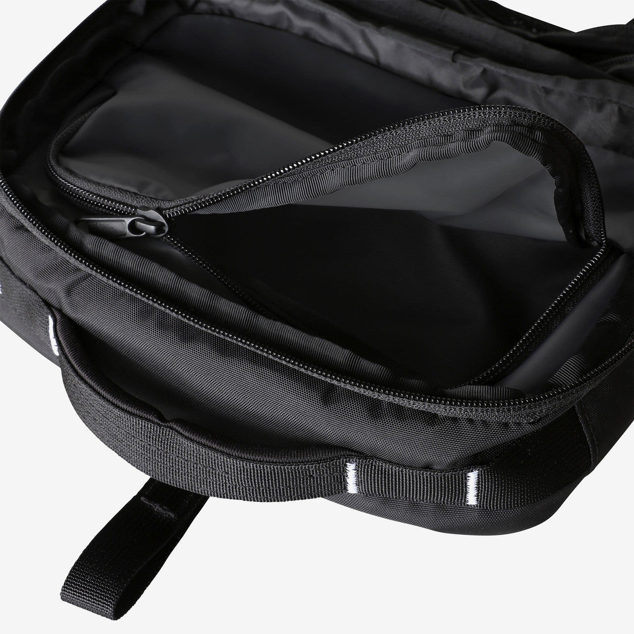 Base Camp Voyager Toiletry Kit - 3