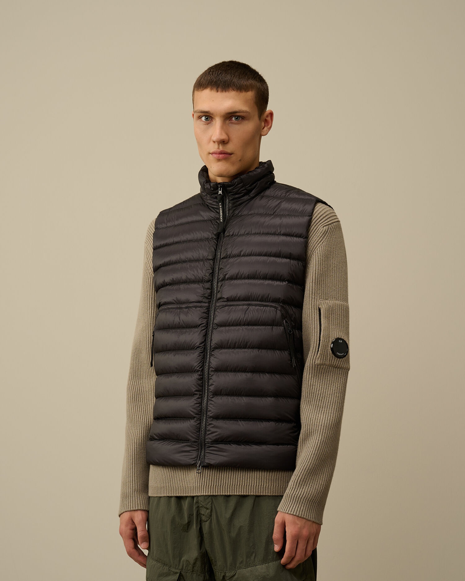 D.D. Shell Lens Down Vest - 2