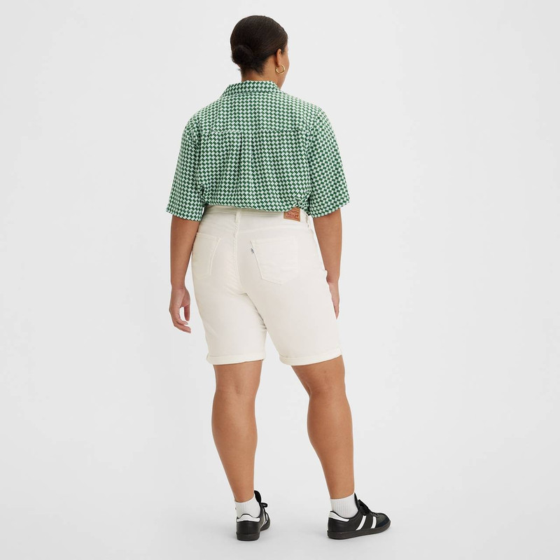 Levi's CLASSIC BERMUDA WOMEN'S SHORTS (PLUS SIZE) outlook