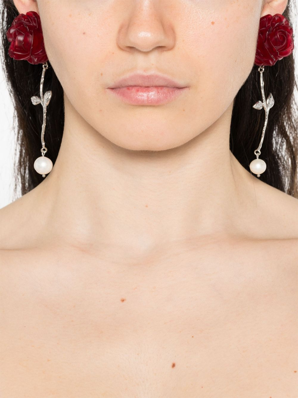 rose-appliqué earrings - 2