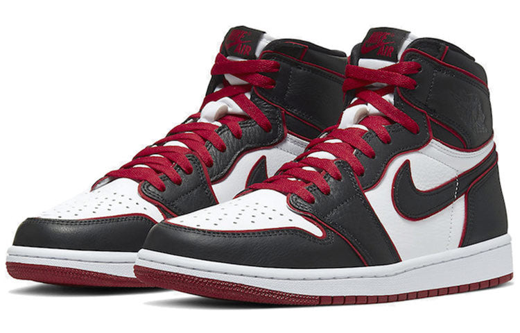 Air Jordan 1 Retro High OG 'Bloodline' 555088-062 - 3