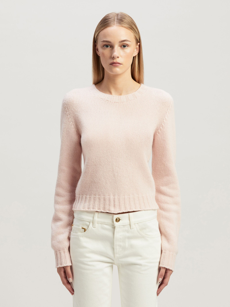 Curved Logo Sweater 3