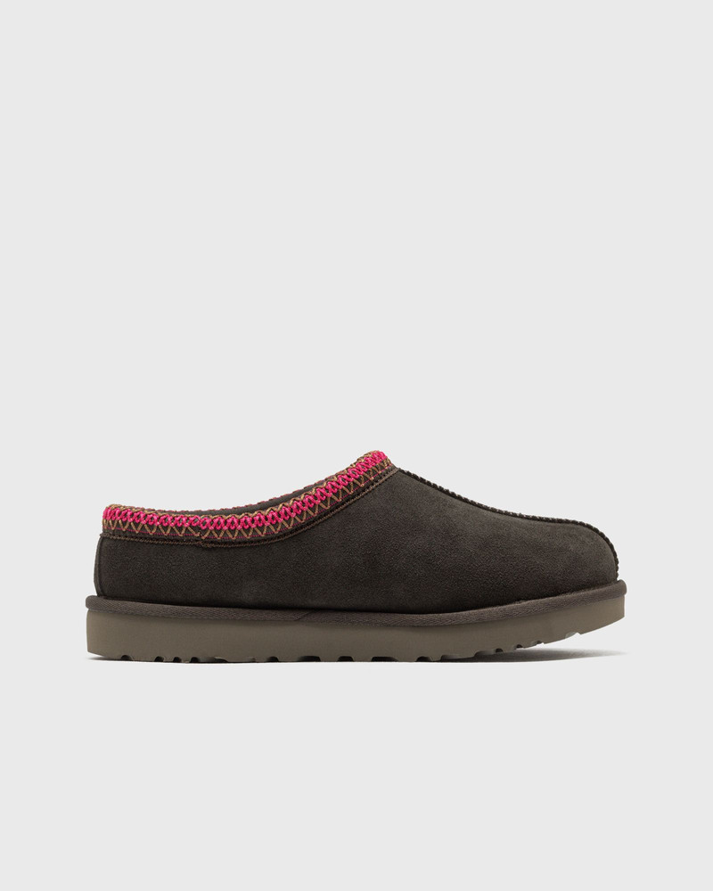 UGG W TASMAN II outlook