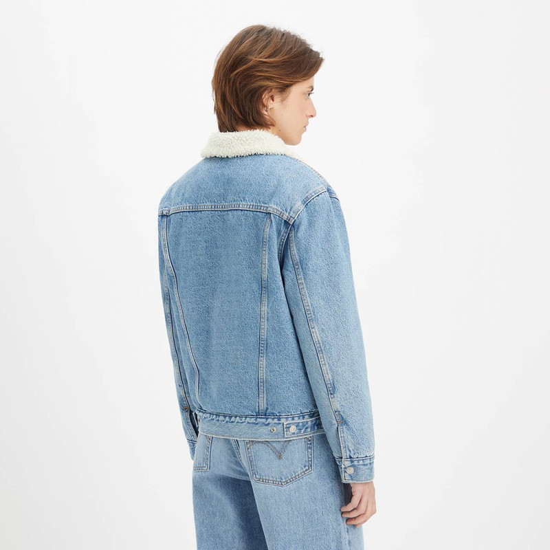 Levi's EX-BOYFRIEND SHERPA TRUCKER JACKET outlook