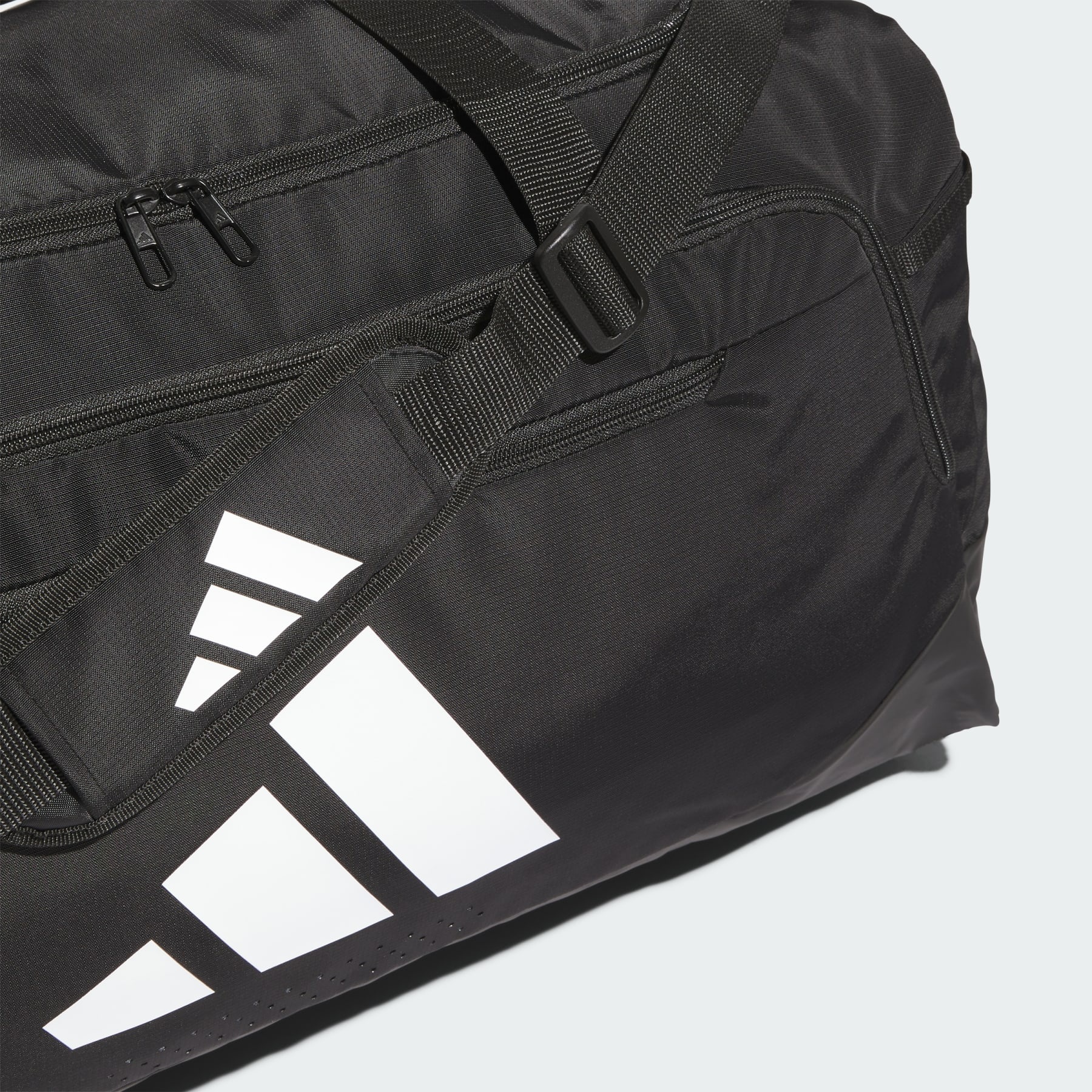 Defender 5 Large Duffel Bag - 3