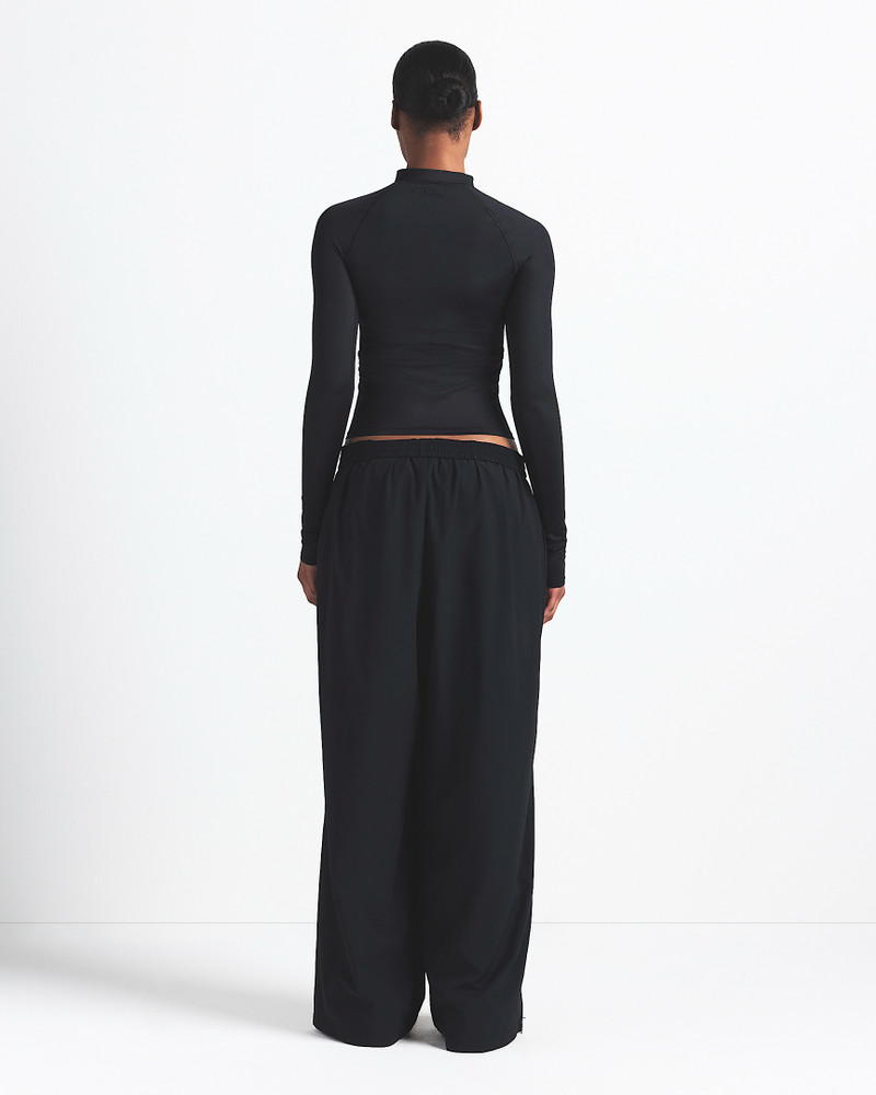 NikeSKIMS Woven Nylon Women's Oversized Track Pants 4