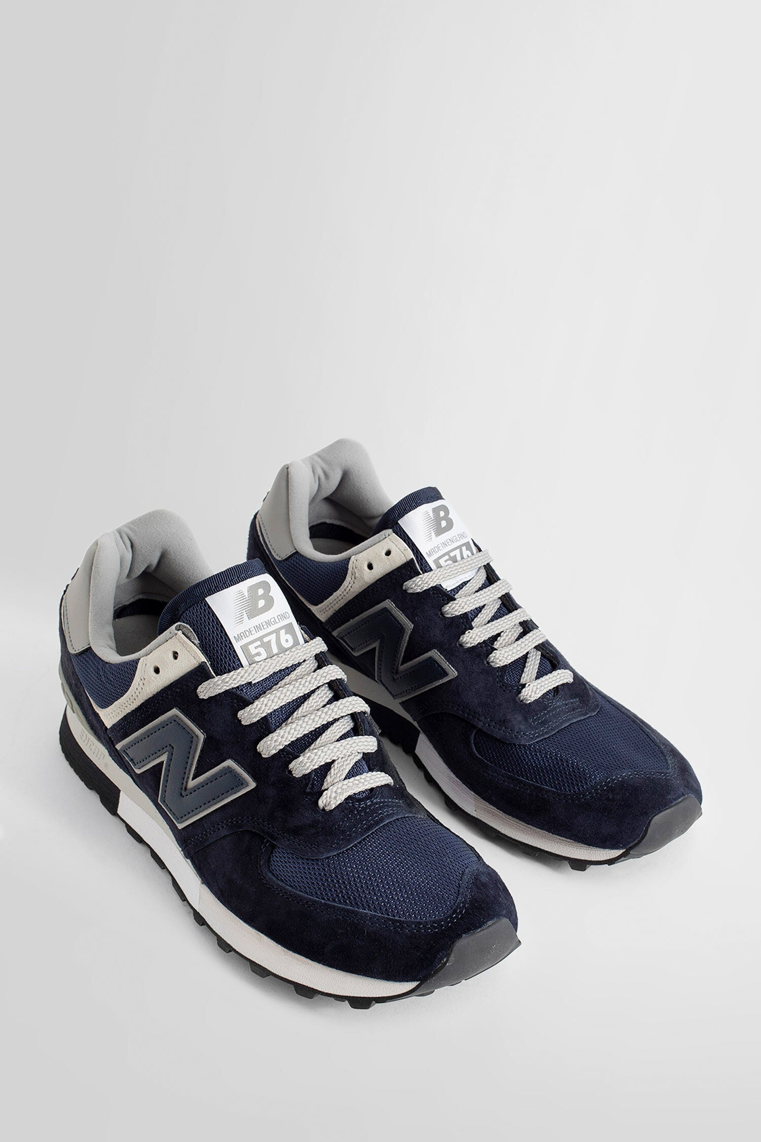 NEW BALANCE UNISEX MULTICOLOR SNEAKERS - 6