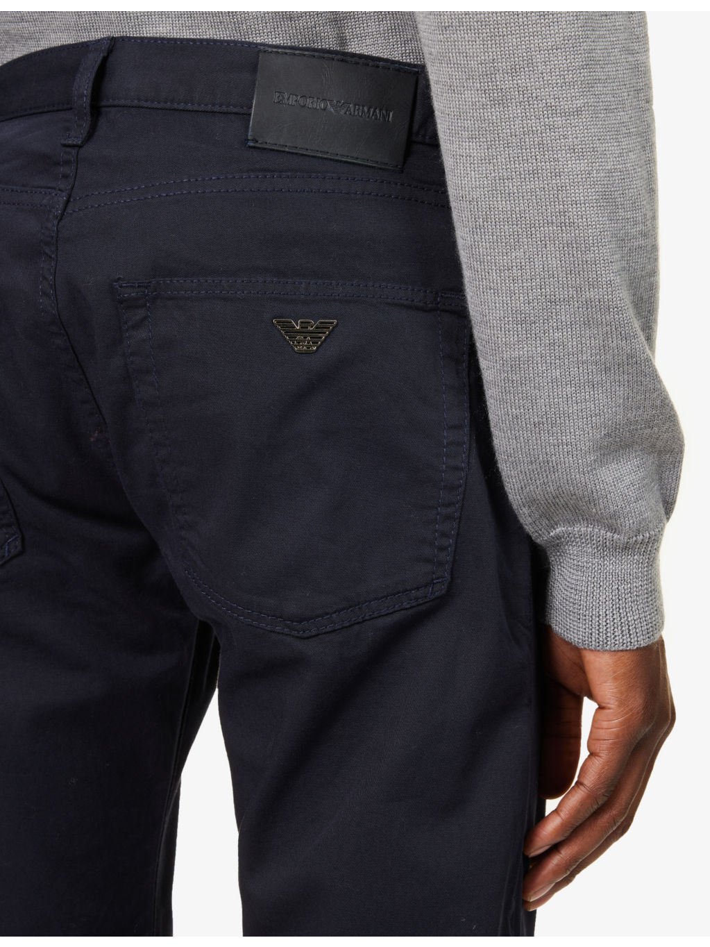 Belt-loop brand-patch regular-fit tapered-leg - 6