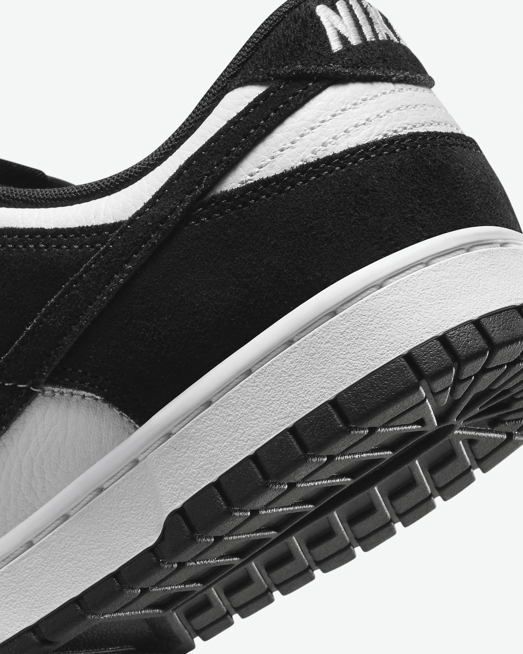 Nike Dunk Low Retro Men's Shoes - 8