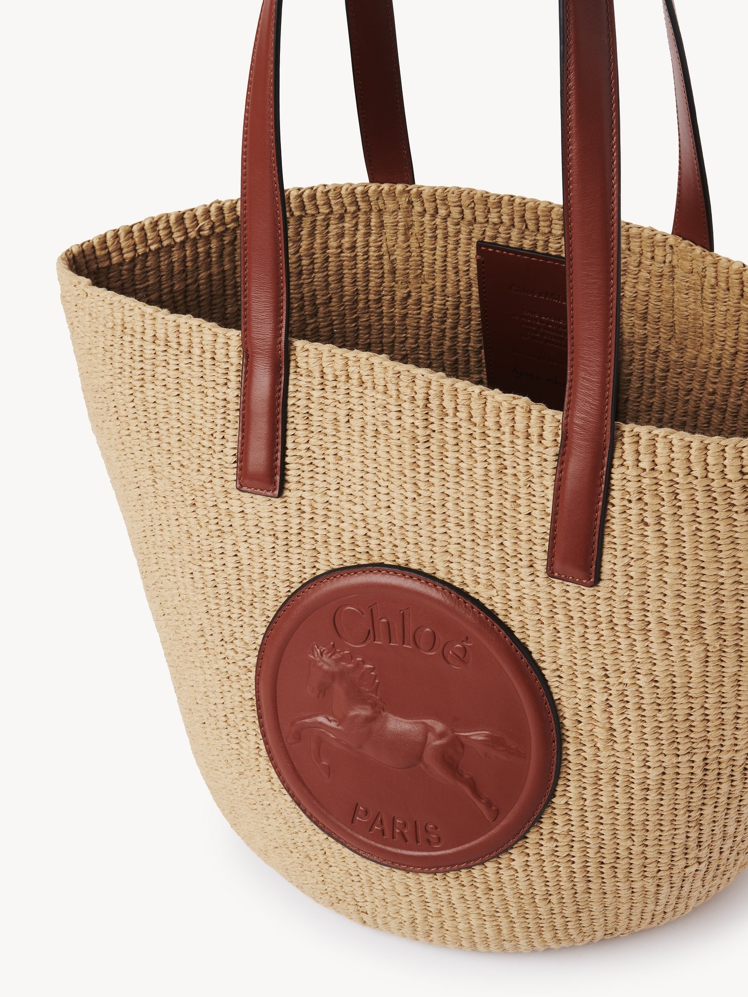 LARGE HORSE MEDAL BASKET IN NATURAL FIBERS - 6