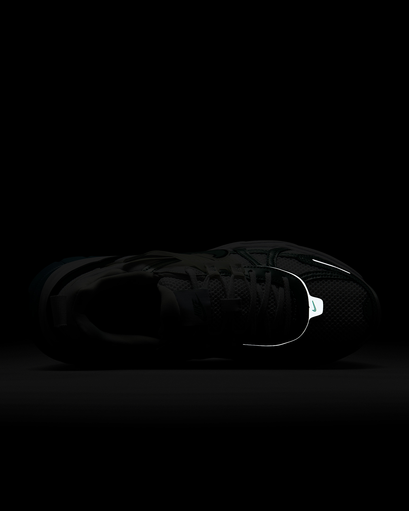 Nike V2K Run Women's Shoes - 9