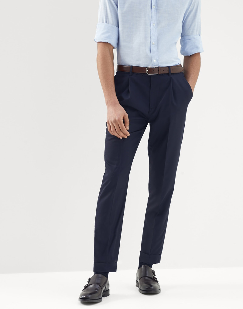 Virgin wool and silk lightweight hopsack leisure fit trousers with pleat - 1