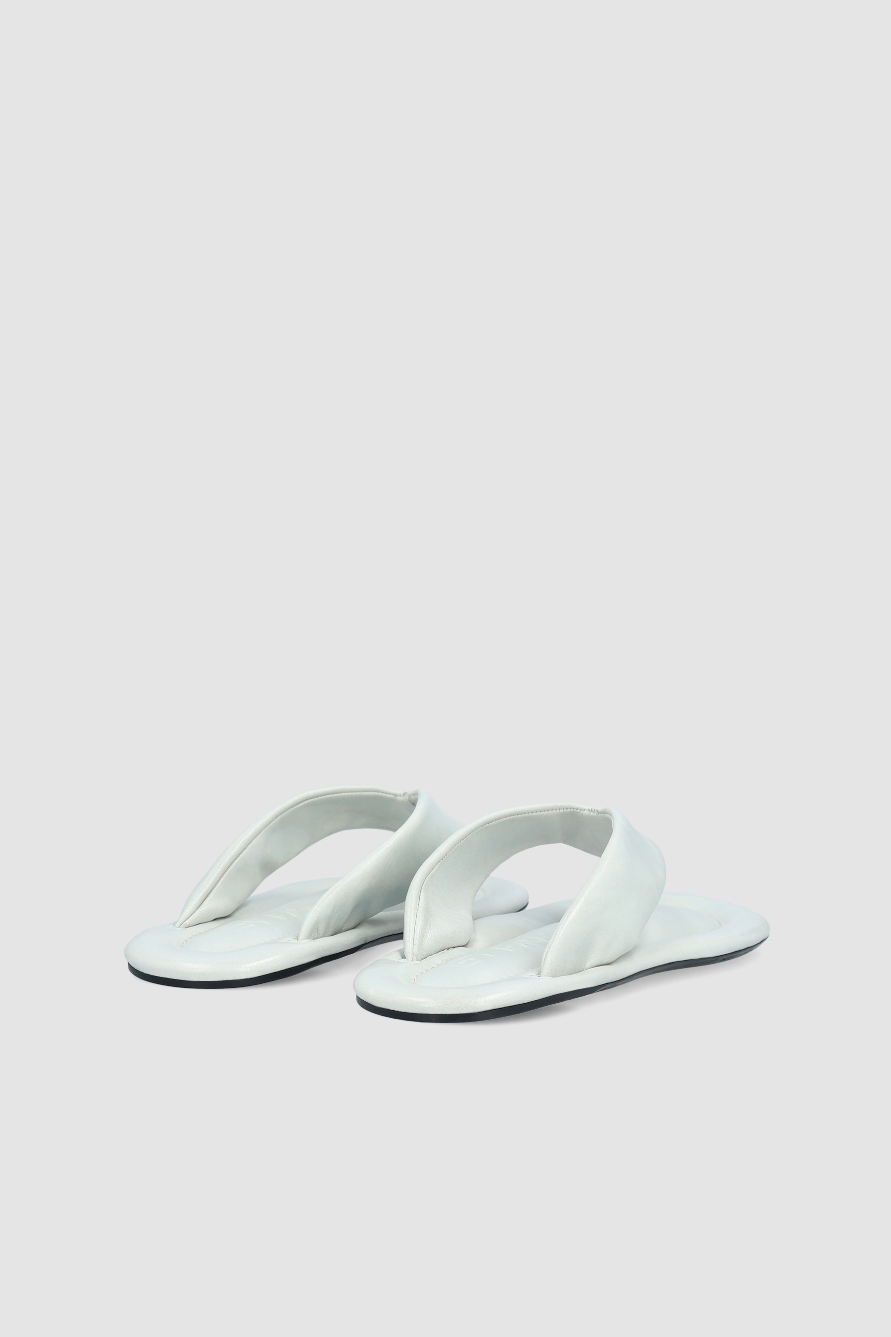 DASHA BURRATA CREASED CALF LEATHER FLIP-FLOP SANDAL - 3