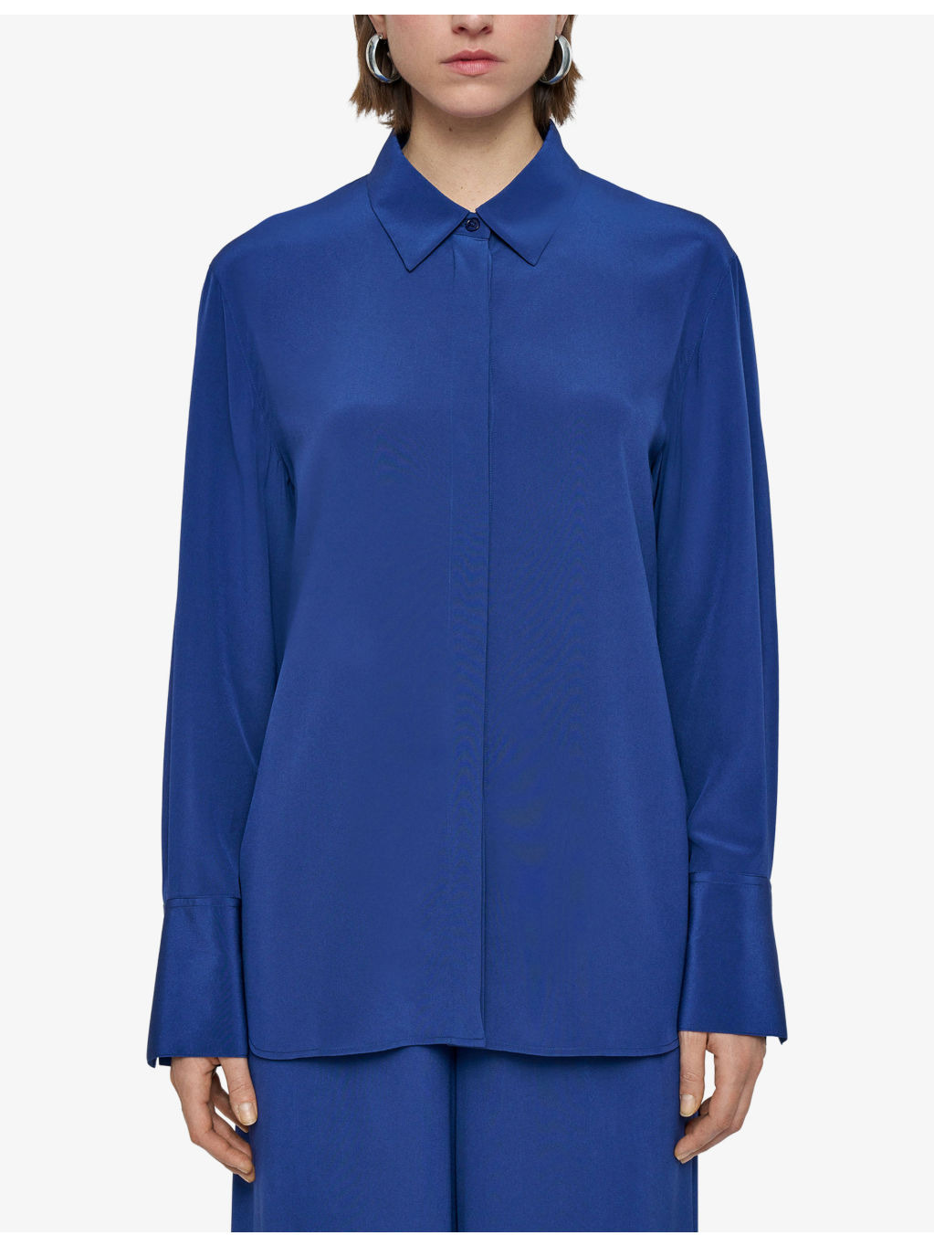 Bold Relaxed-Fit Silk Blouse - 3