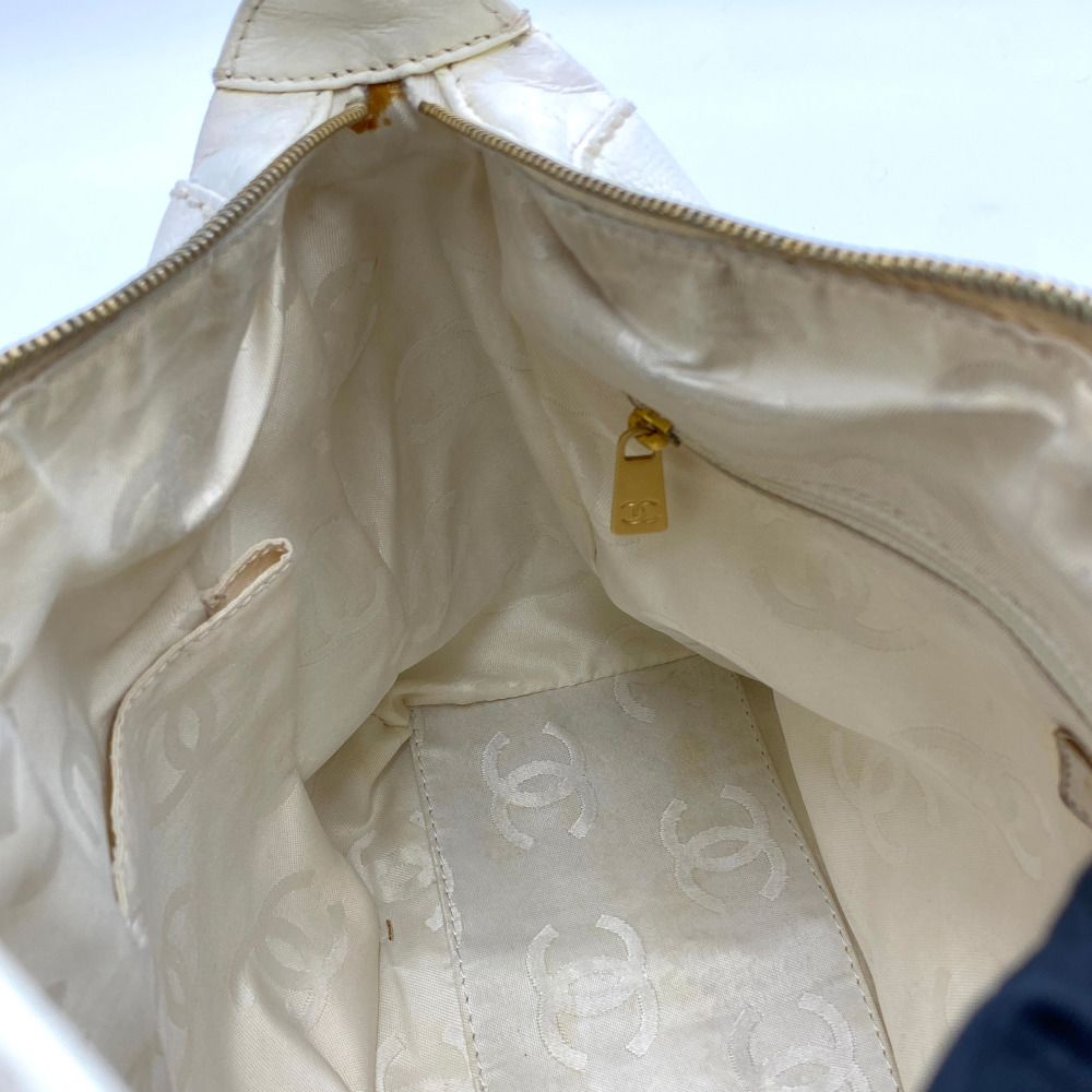 Chanel No.9 White Stitch CC Handbag - 12